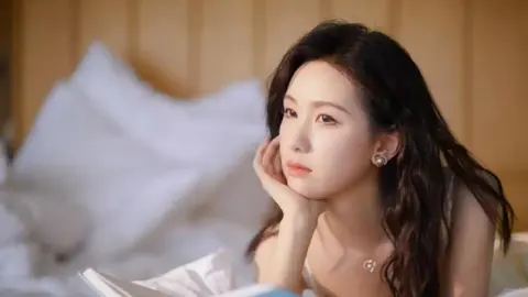 陈都灵出道11周年